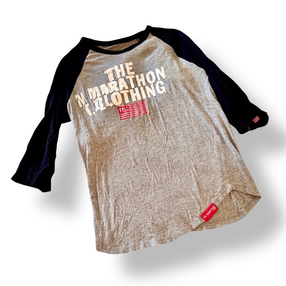 The Marathon Clothing Tops - THE MARATHON CLOTHING Gray & Black Top Long Sleeve Soft Tee T-shirt —K6HFMS